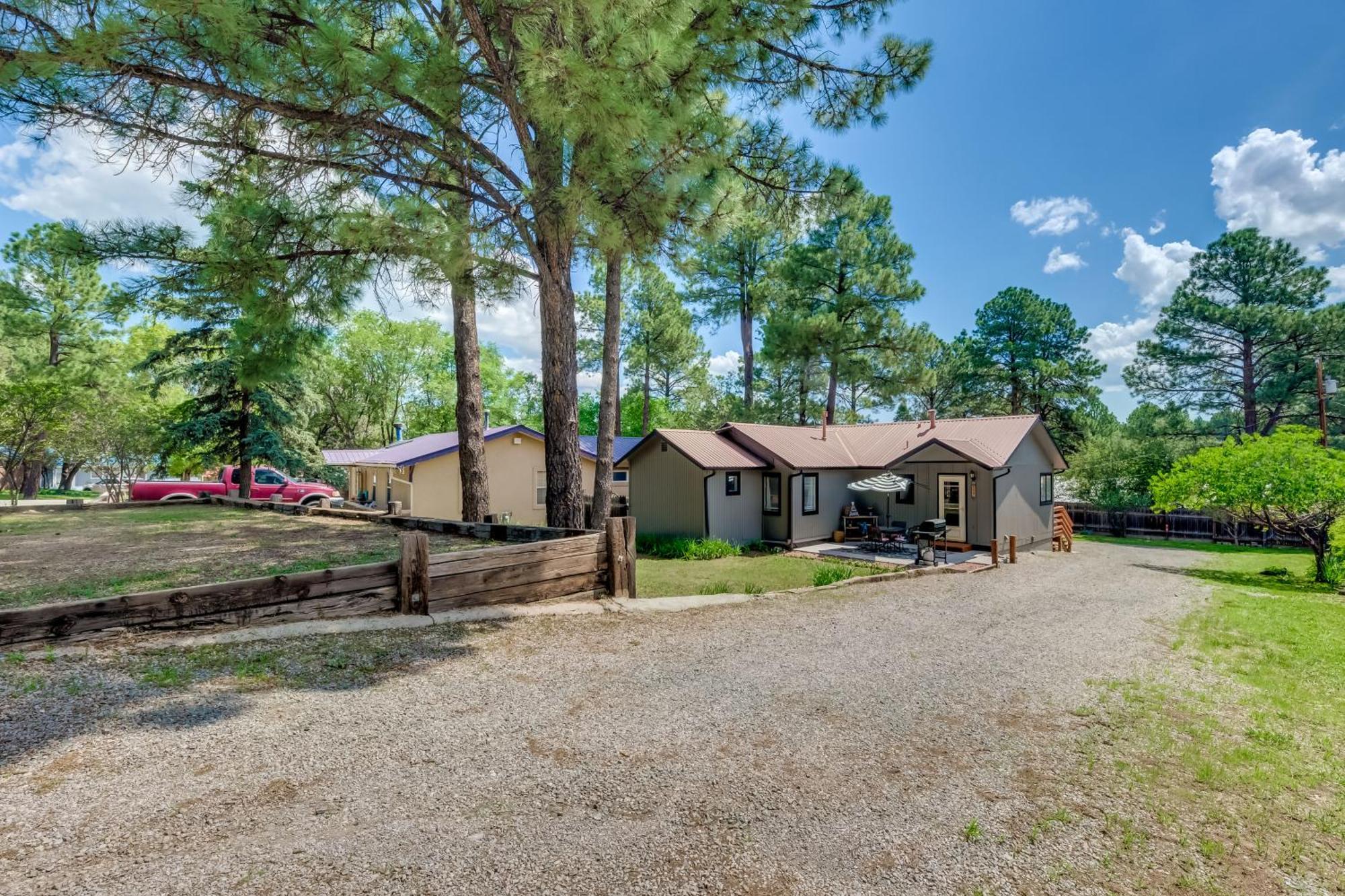 Ruidoso Home With Patio, Walk To Restaurants! Ngoại thất bức ảnh