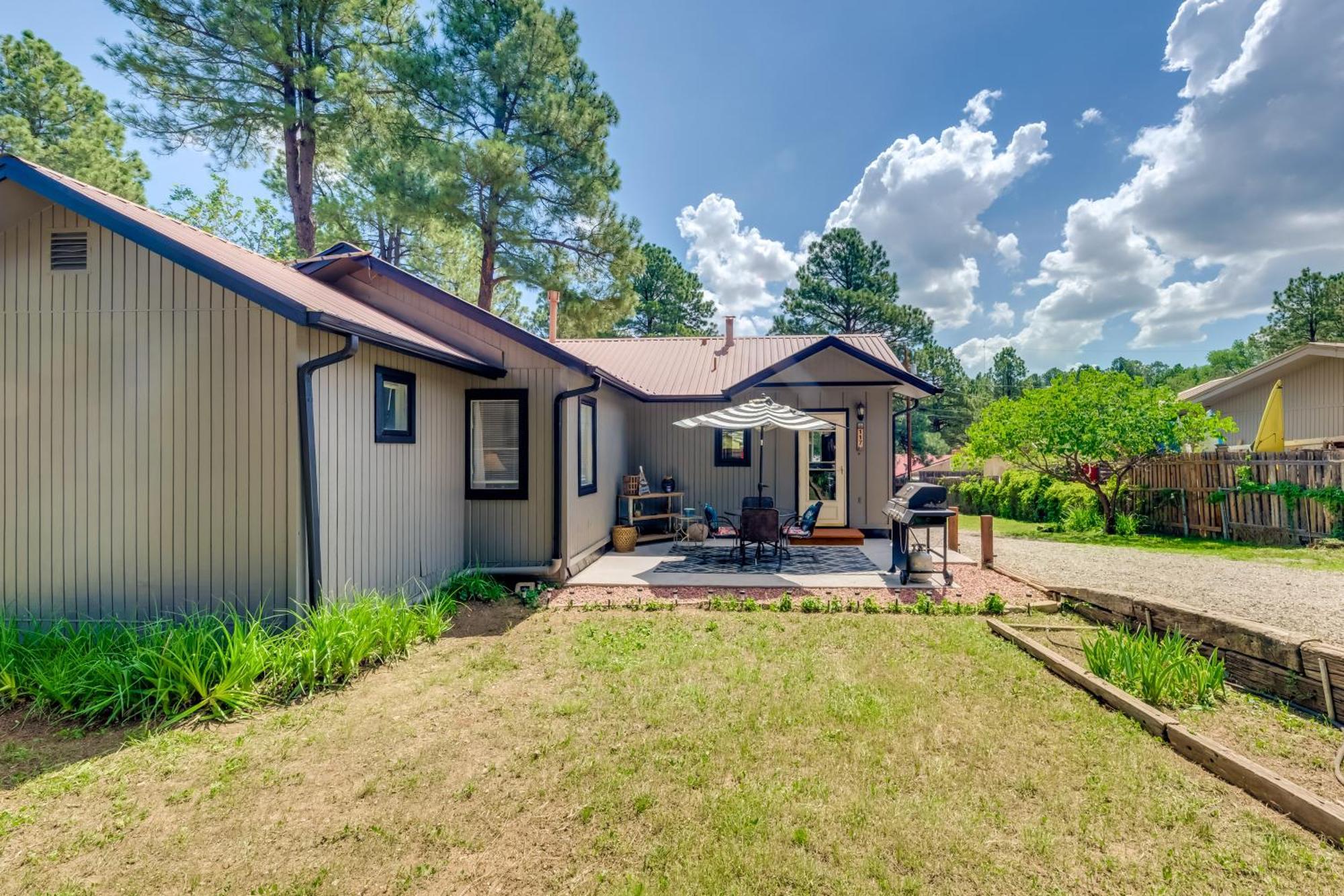 Ruidoso Home With Patio, Walk To Restaurants! Ngoại thất bức ảnh