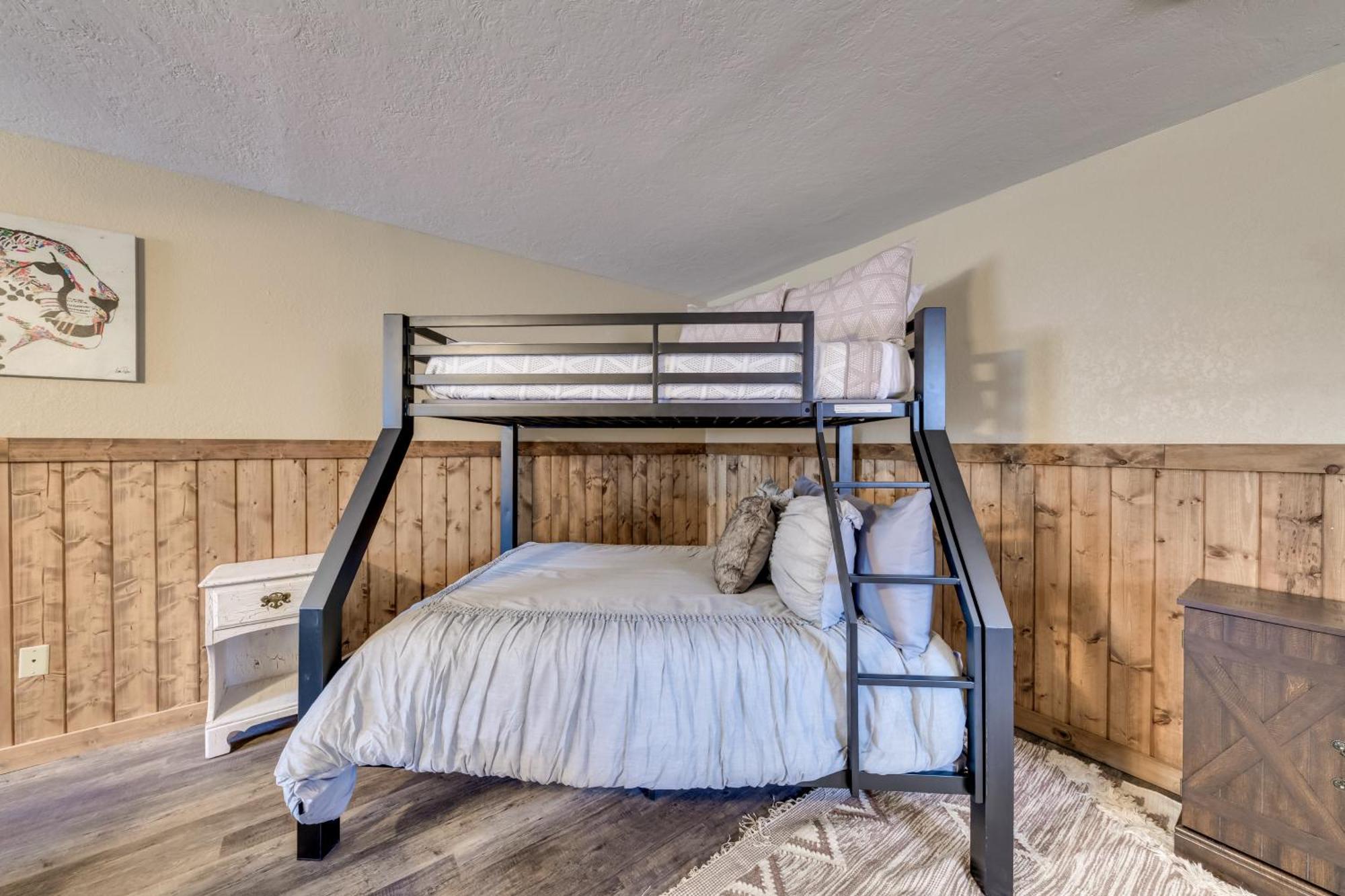 Ruidoso Home With Patio, Walk To Restaurants! Ngoại thất bức ảnh