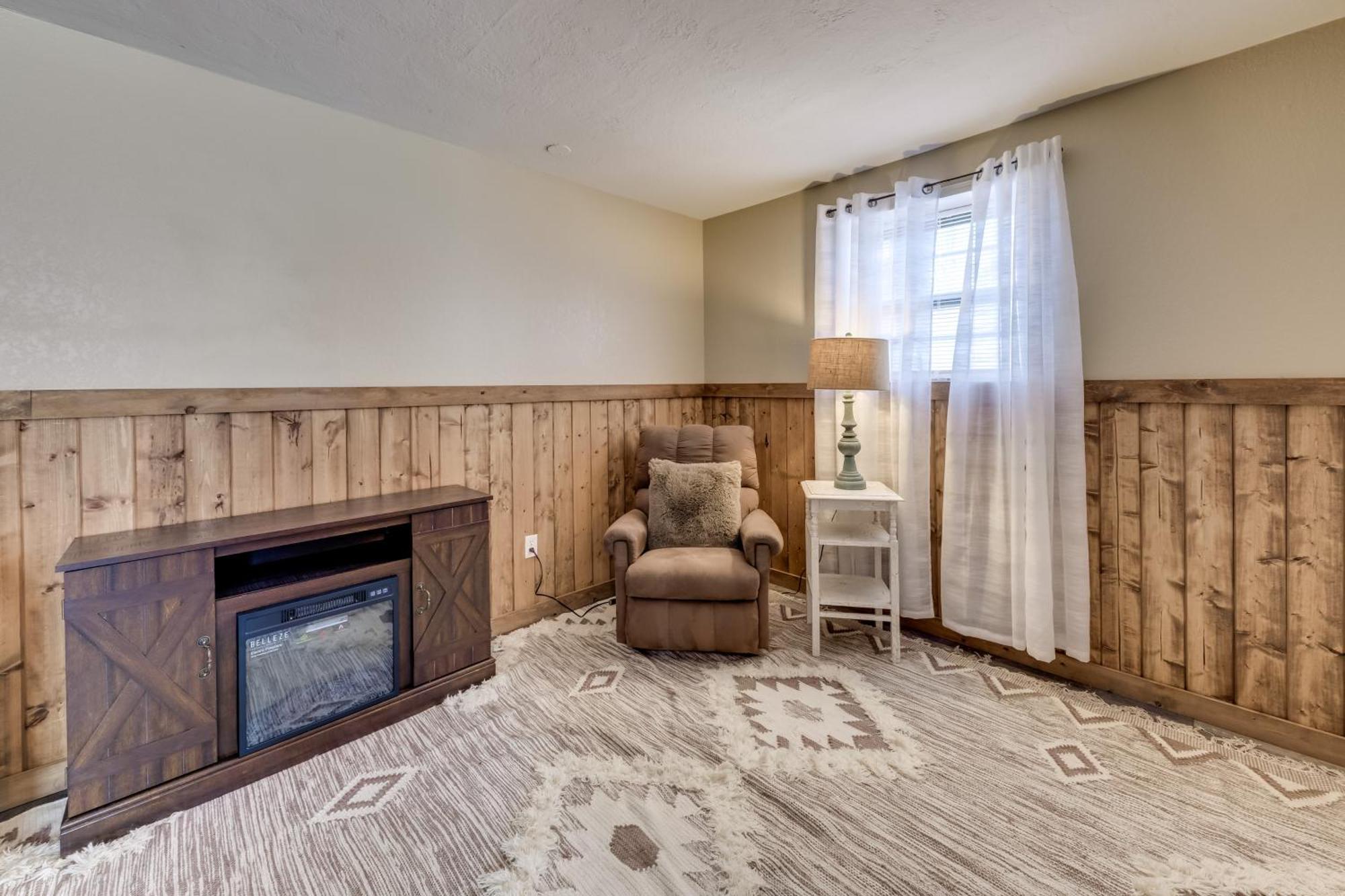Ruidoso Home With Patio, Walk To Restaurants! Ngoại thất bức ảnh