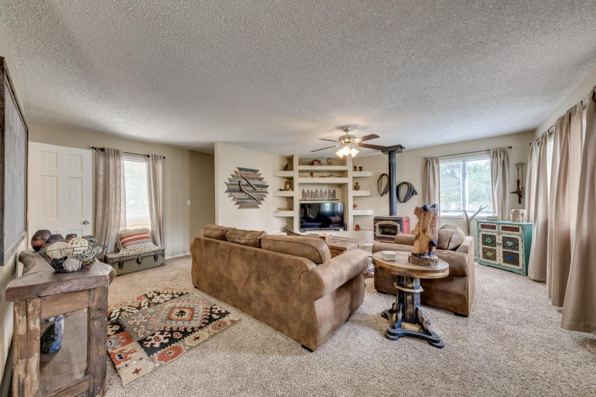 Ruidoso Home With Patio, Walk To Restaurants! Ngoại thất bức ảnh